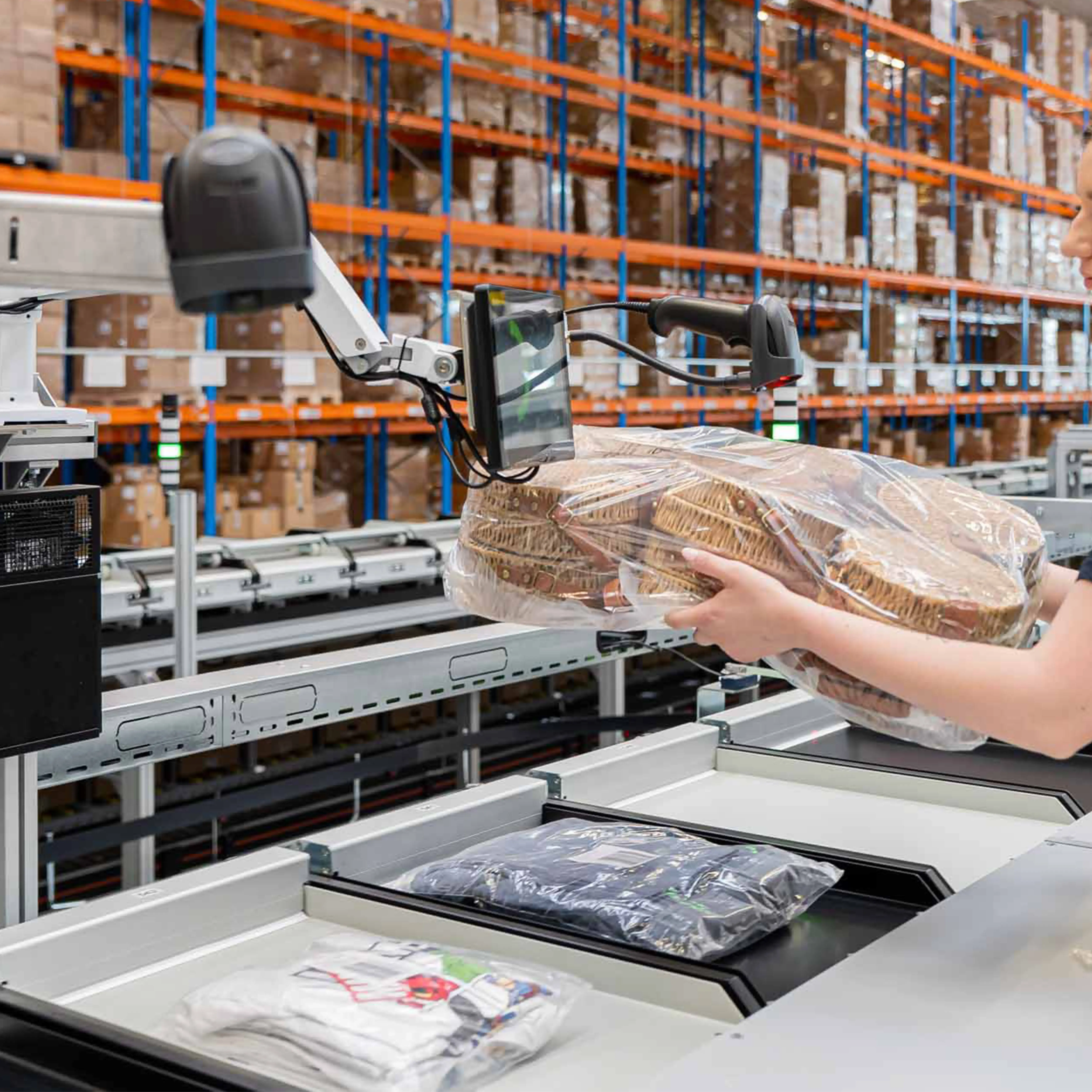 automated sorting,lower costs, higher efficiency, quick ROI l DistriSort